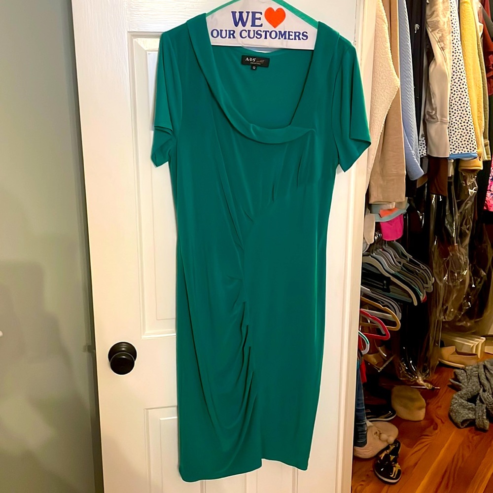 A B S Green short sleeve dress size 12
